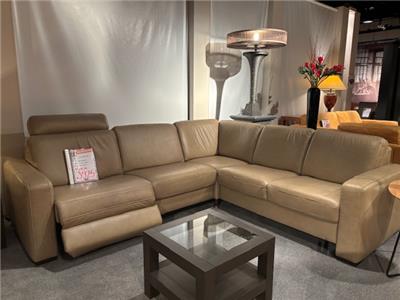 Lederland EINDHOVEN Showroommodel Harm hoekbank met 1 relax functie